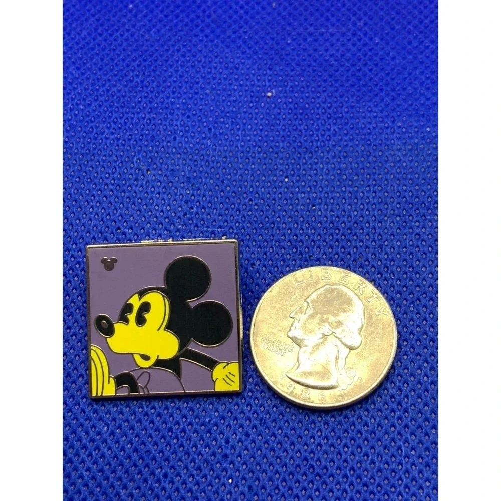 2010 Neon Mickey Mouse Disney trading pin Hidden Mickey Purple Yellow